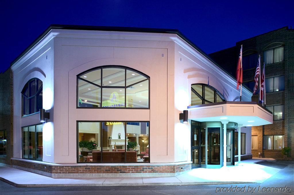 Hotel Ambassador & Conference
